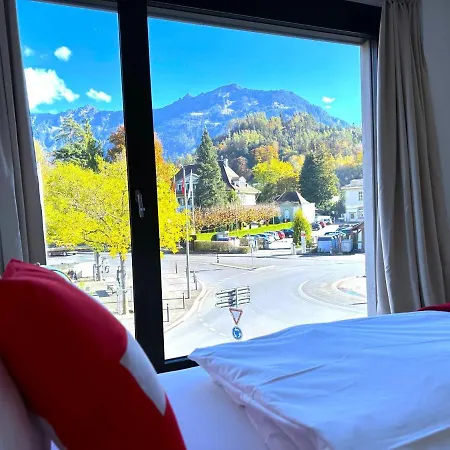 Swisshut Modern 5min West Station - Apart. Rugen 1